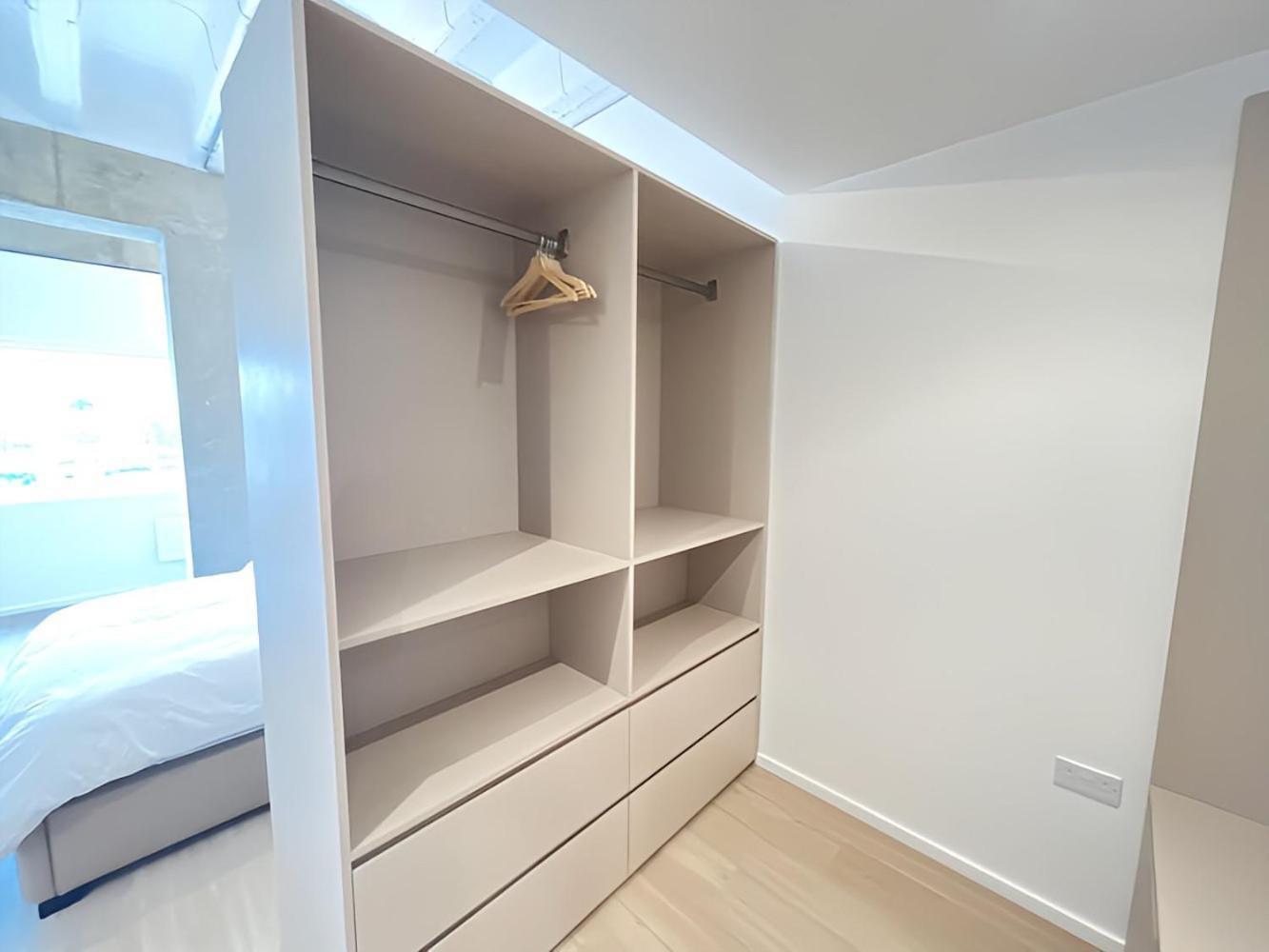 1Br Luxury Flat At Train Station - Long Stays Welcome - Just Ask Milton Keynes Dış mekan fotoğraf
